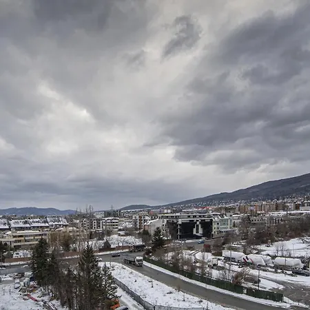 Sunny & Stylish Brand New 2bdr + Parking *